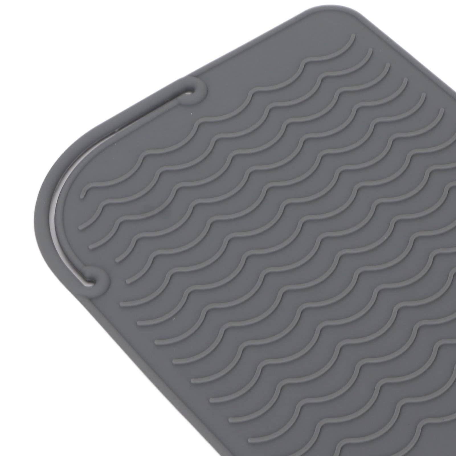 PerGar Heat Resistant Mats for Countertop Heat Insulation Silicone Mat Corrugated Pattern Anti Skid Flexible High Temperature Resistant Mat Ideal for Air Fryer, Coffee Maker, Stand Mixer, Toaster, Oven(Grey)