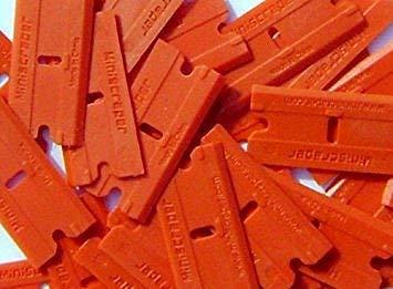 miniscraper 25 Plastic Double Edged Razor Blades with Titan Razor Scraper - Mini Scraper Combo