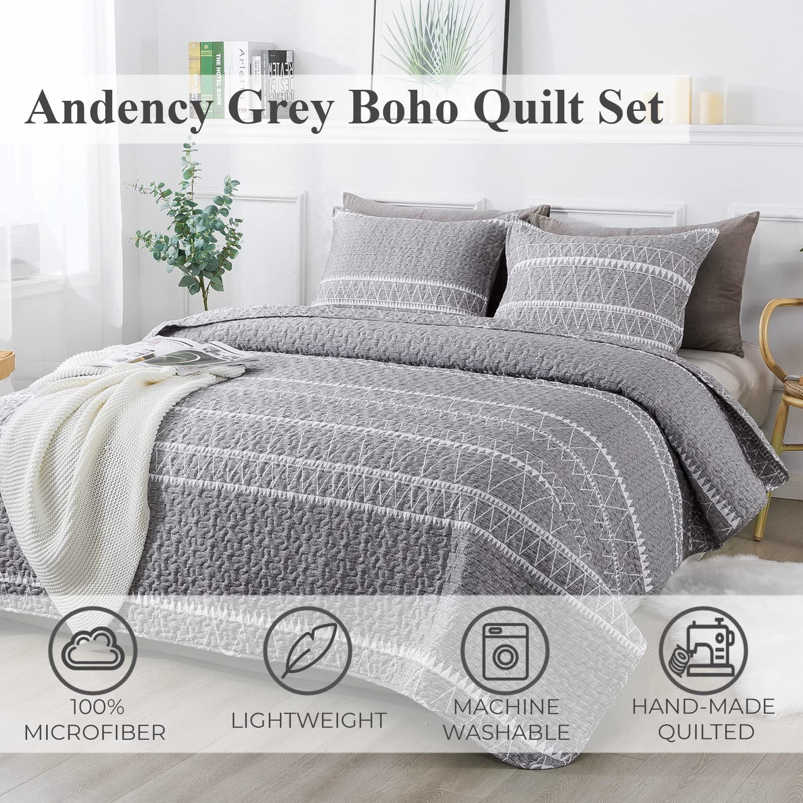Andency Andency Grey Quilt Set Oversized King (118x120 Inch), 3 Pieces(1 Striped Triangle Printed Quilt and 2 Pillowcases), Bohemian Summer Lightweight Reversible Microfiber Bedspread Coverlet Sets