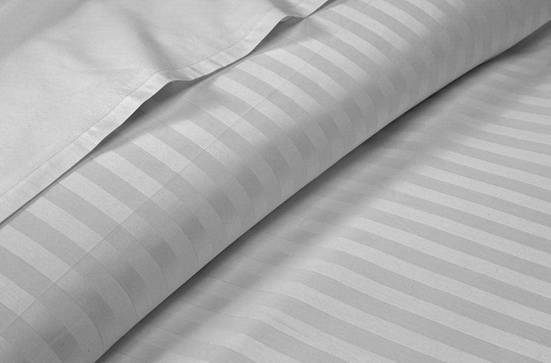 DIFFERENT SHEETING Split King Sheets Set for Adjustable Beds - 4 Piece Luxury Sheets - 15\" Deep Pocket 400TC & Extra Soft 100% Egyptian Cotton - Top Split Upto 32\" From Bottom - Light Grey Stripe, King Size.