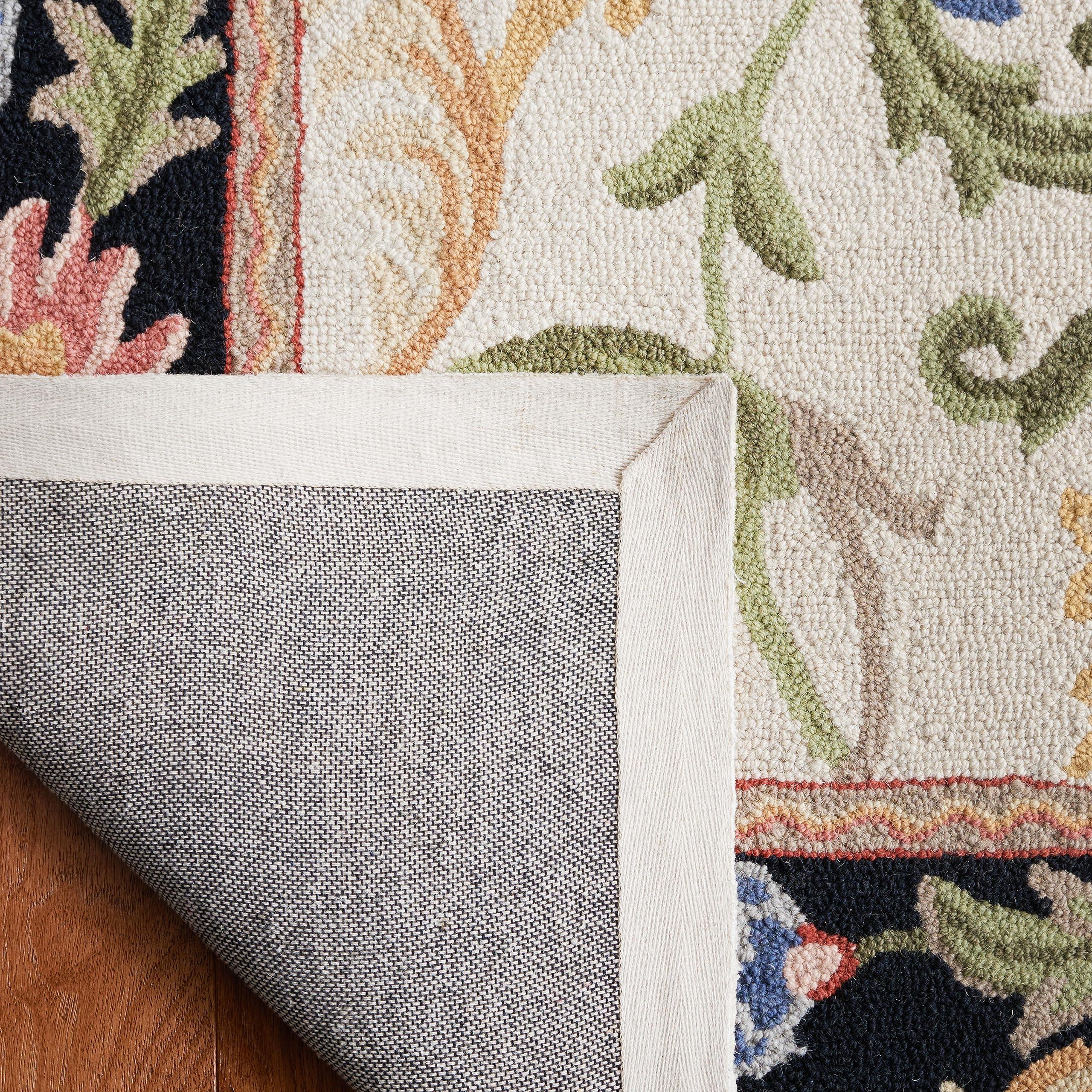 Safavieh SAFAVIEH Chelsea Collection Accent Rug - 2'9" x 4'9", Ivory & Black, Handmade Wool, French Country Design, Ideal for Living Room, Bedroom, Dining Room (HK313A-3)