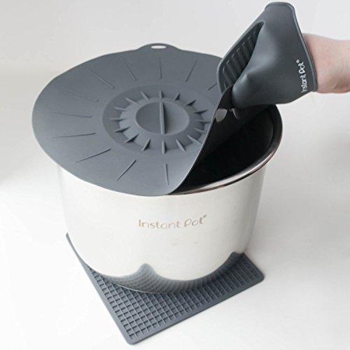 Instant Pot Instant Pot Electric Pressure Cooker Official Starter Accessories Set - Pair of Mini Mitts, Heat Resistant Mat/ Pot Holder, & Suction Sealing Lid