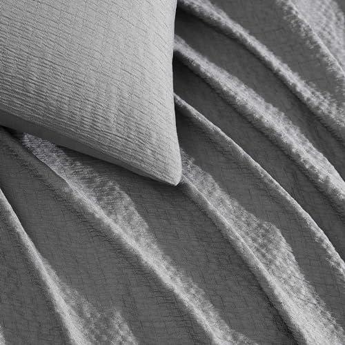 Calvin Klein Calvin Klein - King Duvet Cover Set, Super Soft Textured Bedding with Matching Shams, Reversible Home Decor, Oeko-Tex Certified (Seersucker Dark Grey, King)