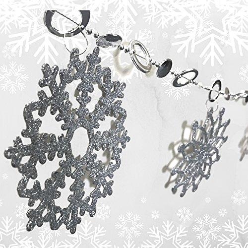 BANBERRY DESIGNS Silver Christmas Snowflake Garland - 6 Foot with 9 Silver Glittered 4.5" Diameter Snowflakes - Xmas Decorations - Party Accessories