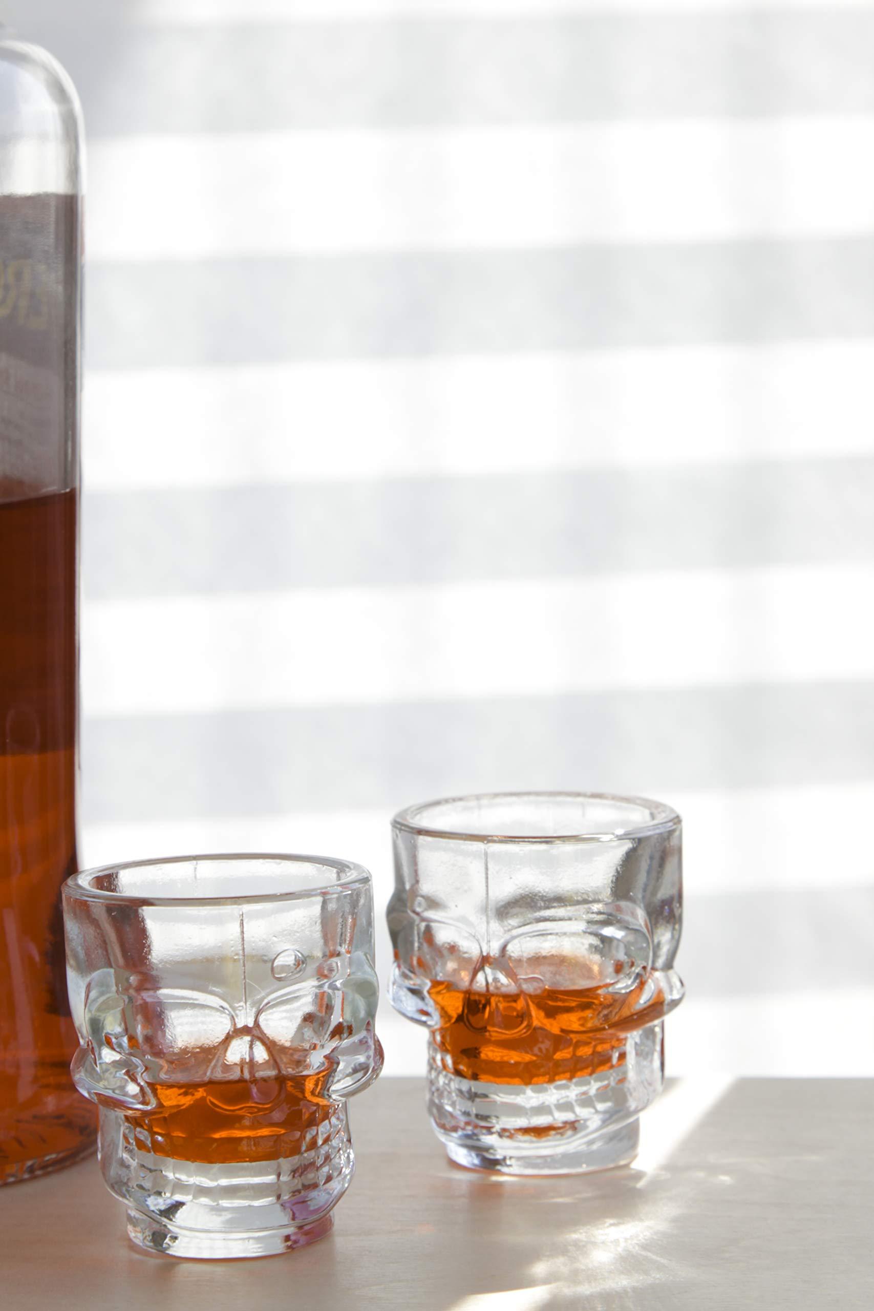Kikkerland Kikkerland Skull Shot Glasses, Set of 4