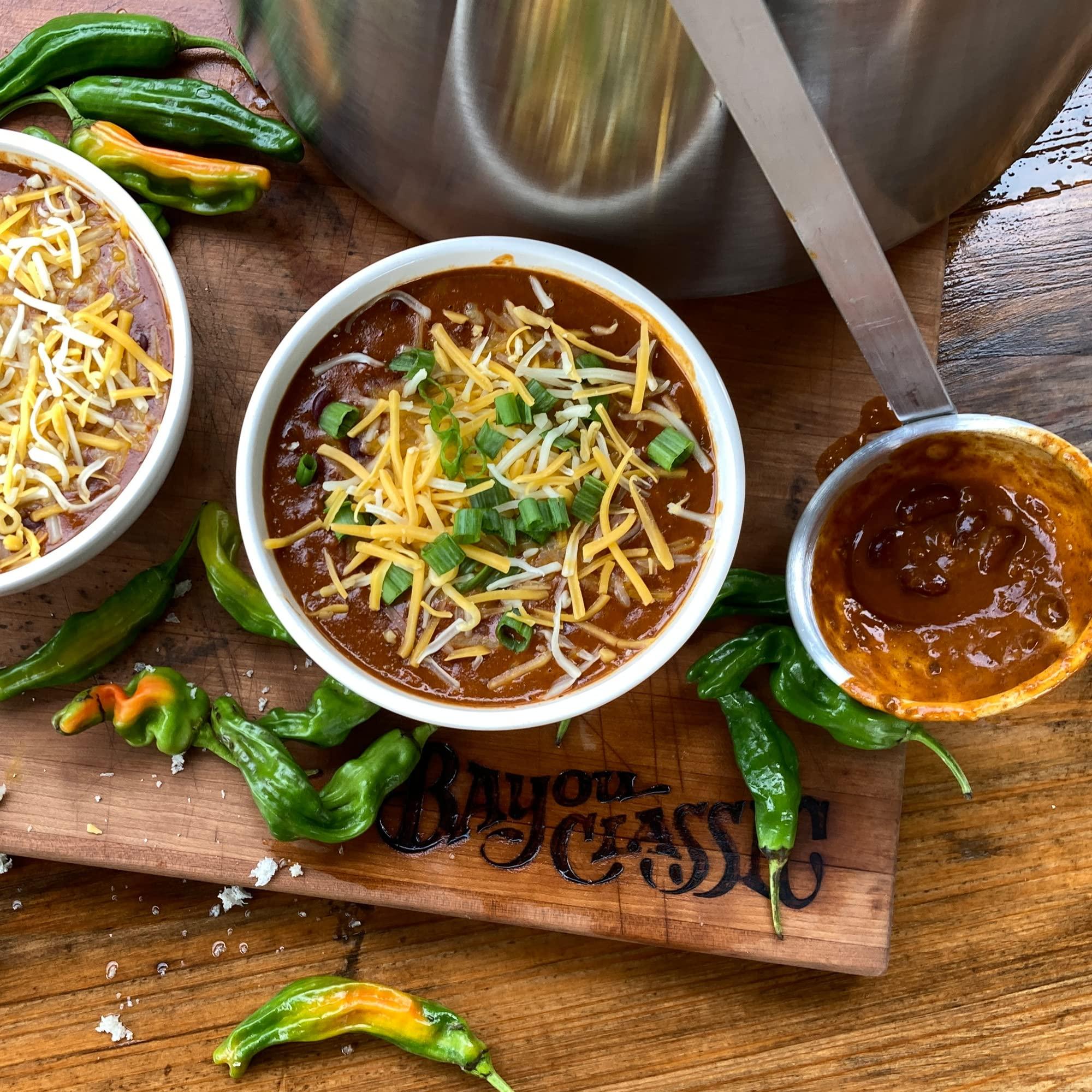 Bayou Classic Bayou Classic 1440 40-qt Stainless Stockpot Features Heavy Duty Welded Handles for Secure Handling Domed Lid Perfect For Large Batch Cooking of Soups Stews Chili and Gumbo