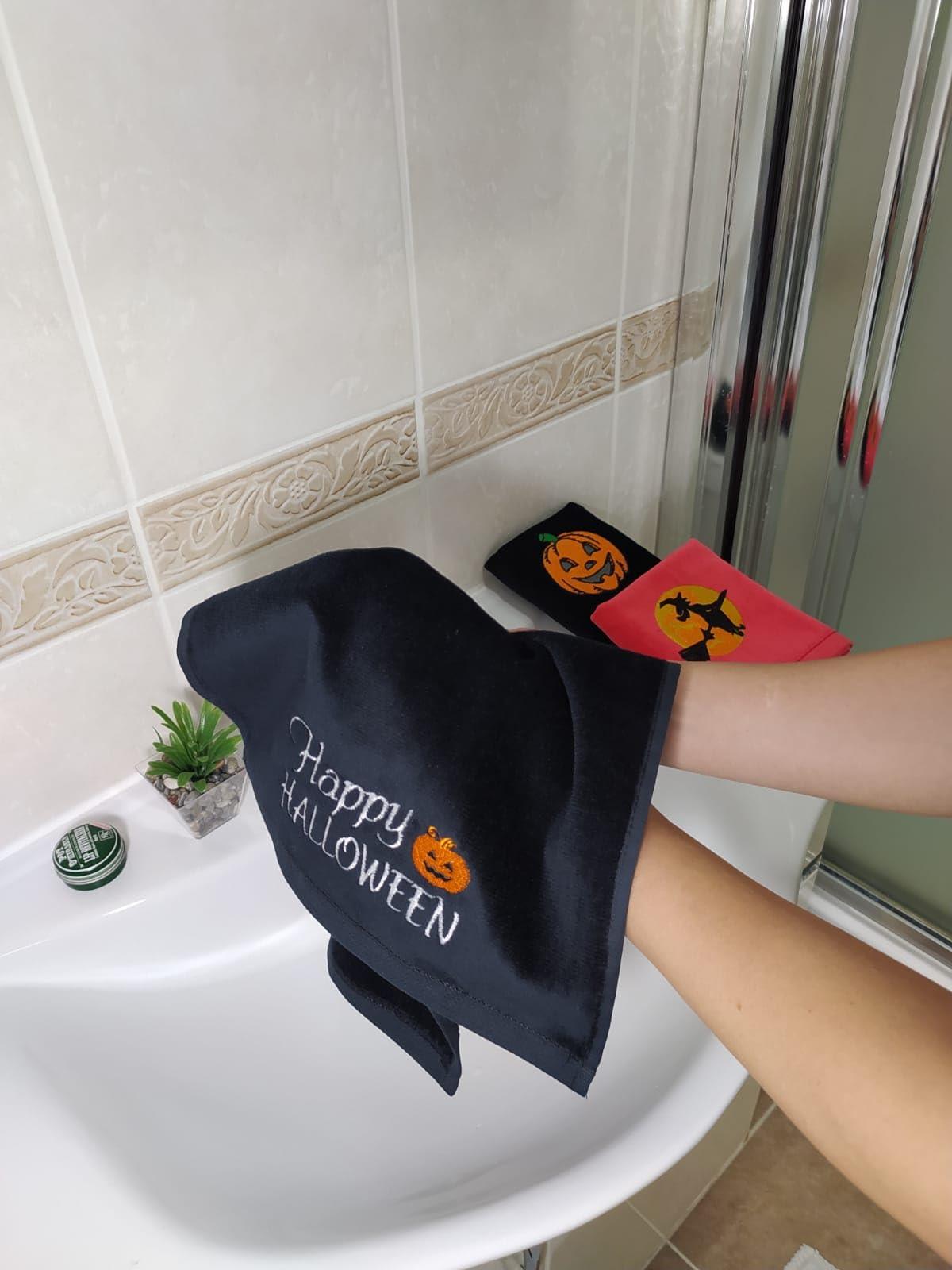 Towland Ticaret 2 Pack Happy Halloween Hand Towels, 100% Soft Cotton, Basket Stuffers, (12X20 Inches) Decor Hand Towels Gift Packed, Decorative Hand Towels, Ideal for Kitchen and Bathroom Use (Orange, 2)