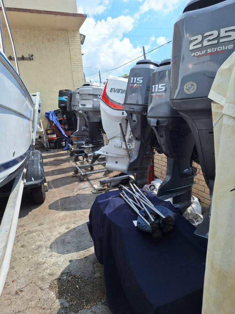 Interlux Interlux Fiberglass Bottomkote NT, 1 Gallon, Blue, Antifouling Marine Paint for Boats