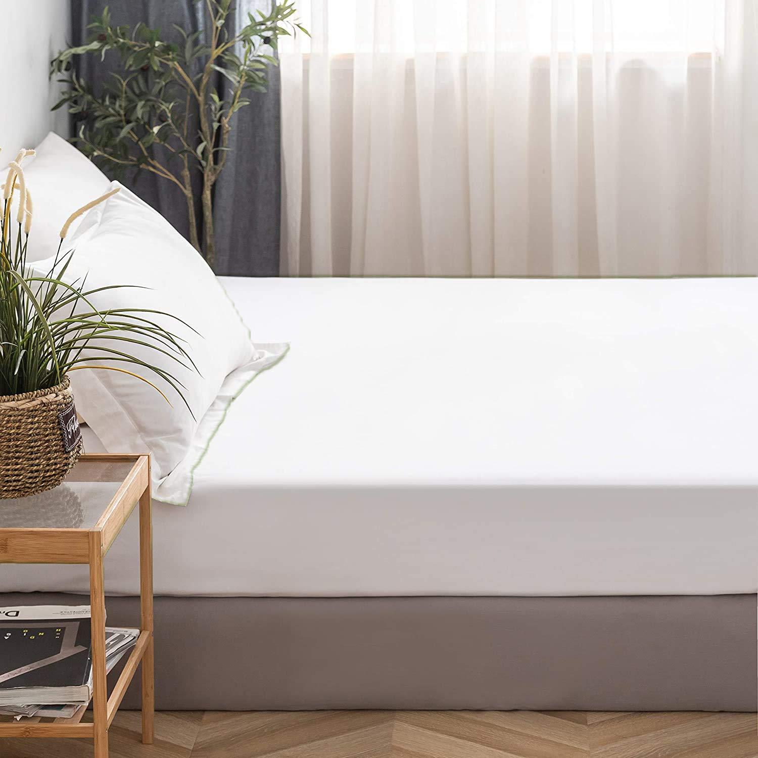 AVISHKA BEDDING Queen Size Fitted Sheet Only 60 x 80 Inches 19 Inch Deep Pocket 100% Egyptian Cotton 1 Piece Fitted Sheet Only All Around Elastic Wrinkle and Fade Resistant - White