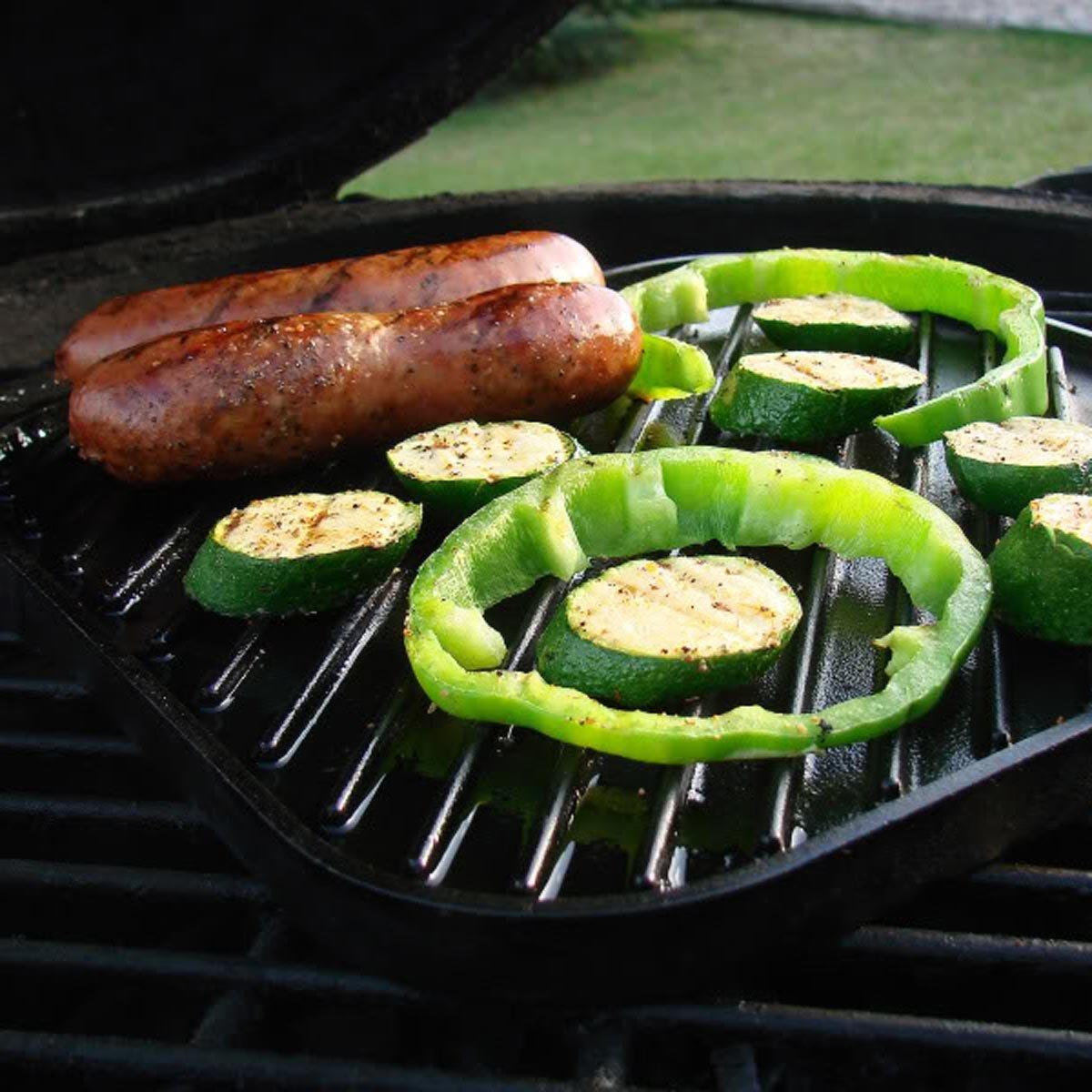 Lodge Lodge LSRG3 Cast Iron Single-Burner Reversible Grill/Griddle, 10.5-inch