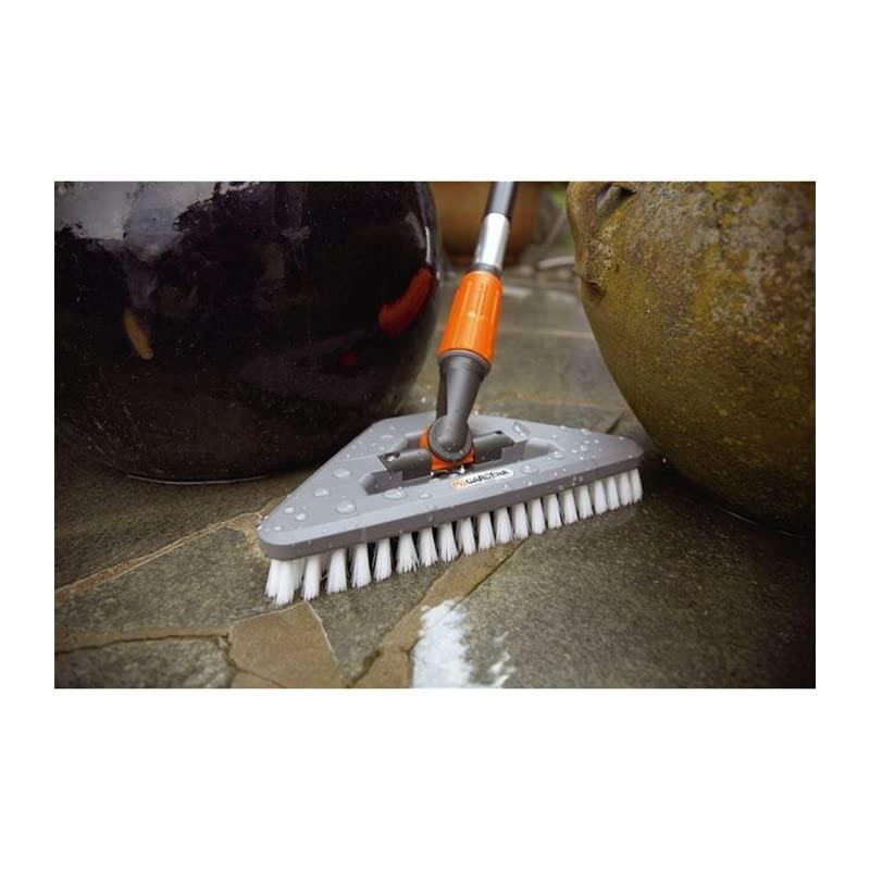 Gardena Scrubbing Brush with Elbow Cleansystem