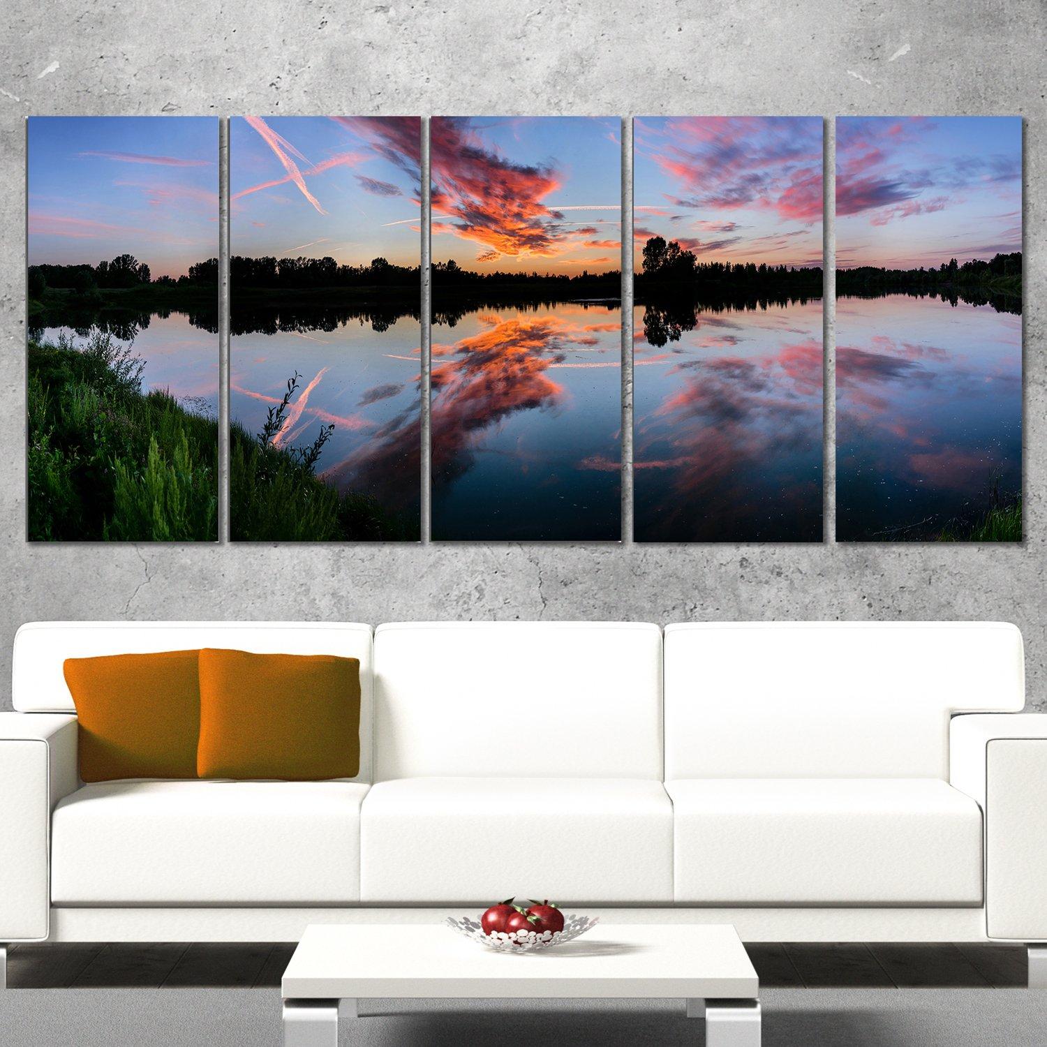 Designart Designart Grand Peacock-Animal Photography Metal Wall Art-MT6535-48x28-4 Panels, 28\'\' H x 48\'\' W x 1\'\' D 4P