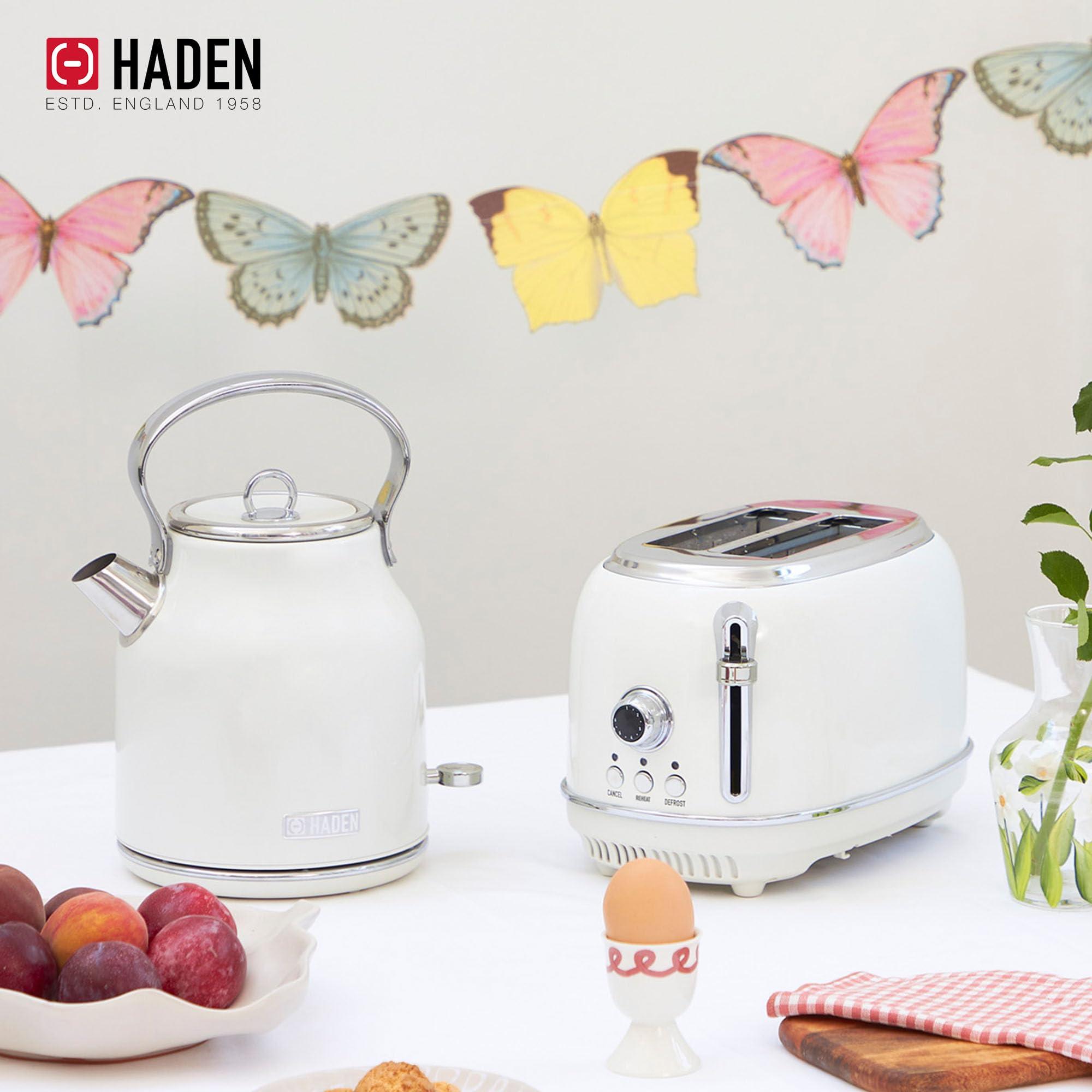 HADEN Haden Heritage 1.7 Liter Stainless Steel Body Retro Electric Tea Kettle with 2 Slice Wide Slot Stainless Steel Bread Toaster, White
