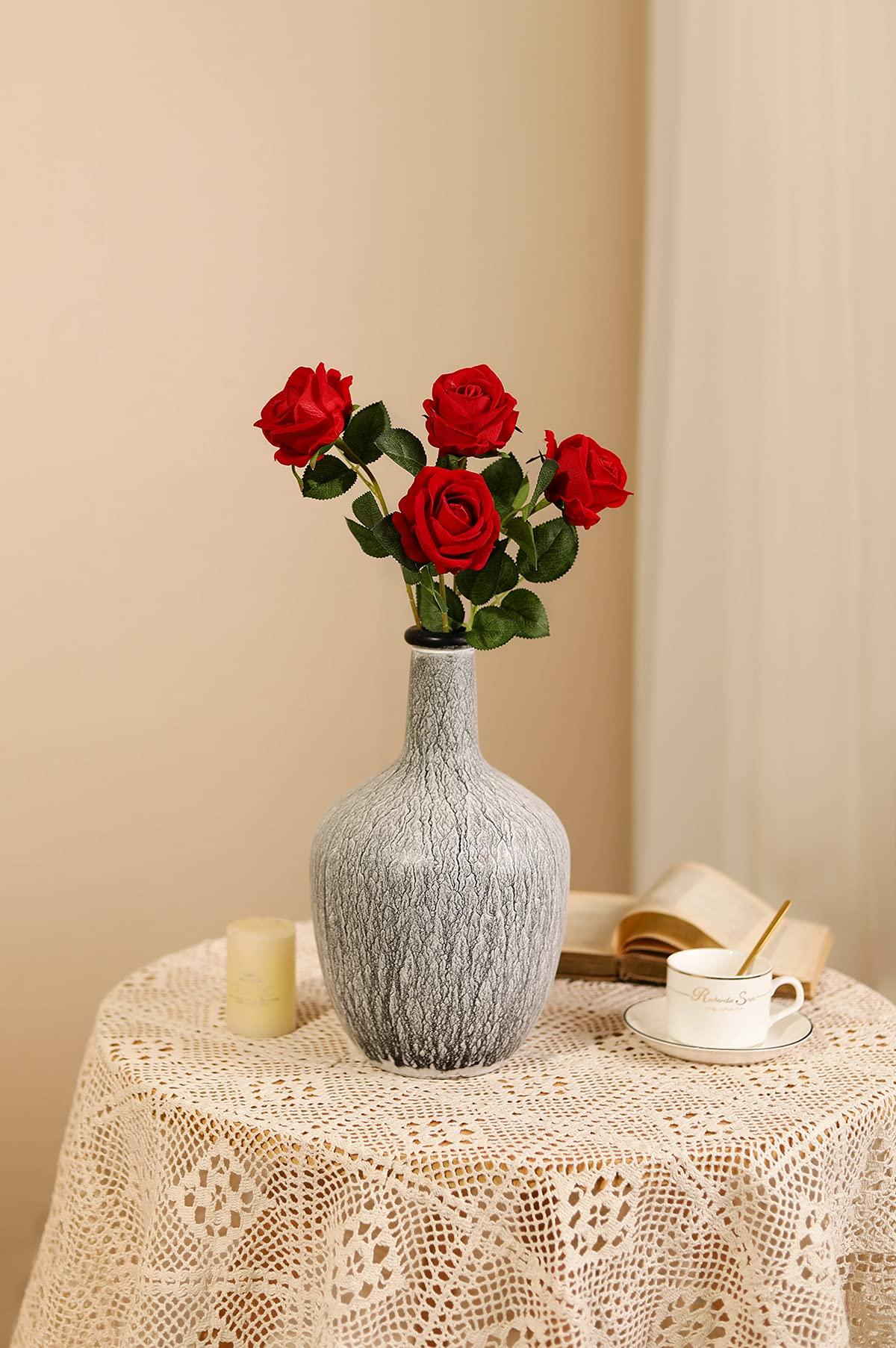 Luyue Luyue 10 Pack Artificial Velvet Roses Fake Red Rose Silk Flowers with Stem Floral Gift for Wedding Arrangement Party Home Decor-Red