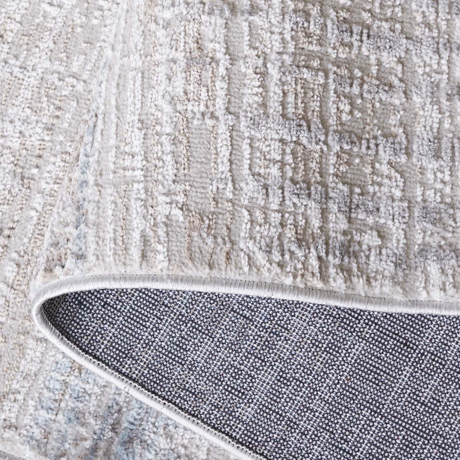 Safavieh SAFAVIEH Mila Collection Area Rug - 5' x 7'6", Beige & Blue, Non-Shedding & Easy Care, Ideal for The Living Room, Bedroom, Dining Room (MIL234B-5)