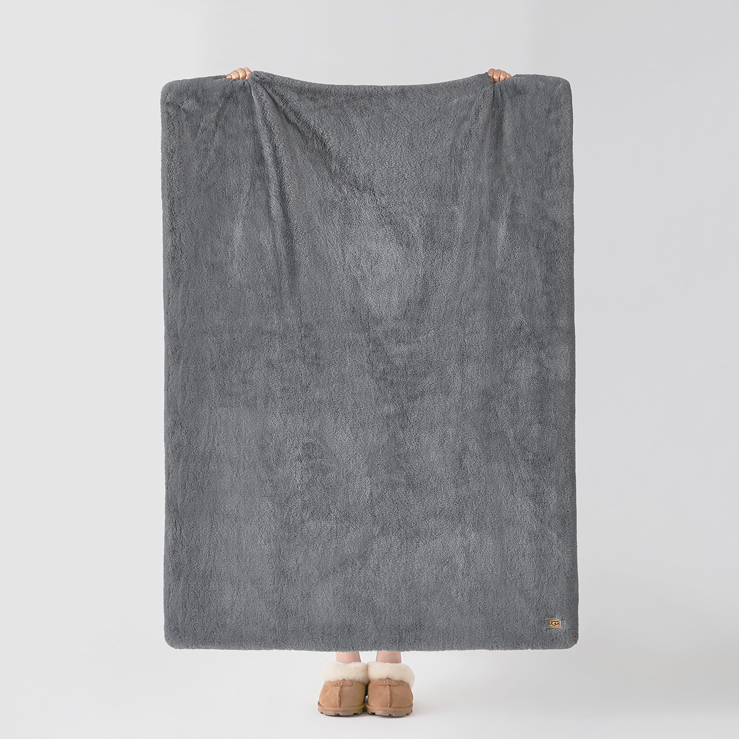 UGG UGG 11069 Euphoria Plush Faux Fur Reversible Throw Cozy Fuzzy Fluffy Blanket for Couch Bed Hotel Style Luxury Machine Washable Home Decor Luxurious Soft Throws for Sofa, 70 x 50-Inch, Chambray