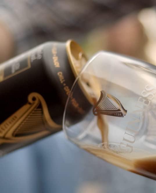 Guinness Guinness Gravity Official Beer Pint Glass | Large 20oz Pints Drinking Thick Beer Glasses Beer 20 oz Glasses