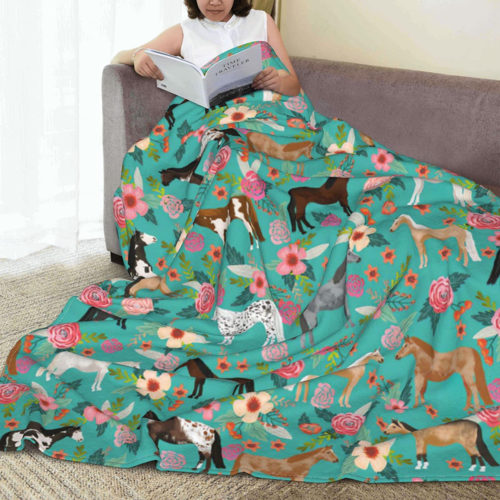 Debedcor Pink White Feather Duvet Cover Full Size, Fuchsia Ombre Smoke Comforter Cover with Zipper Closure, 3 Piece Bedding Sets 1 Duvet Cover 86x86 Inches and 2 Pillow Shams