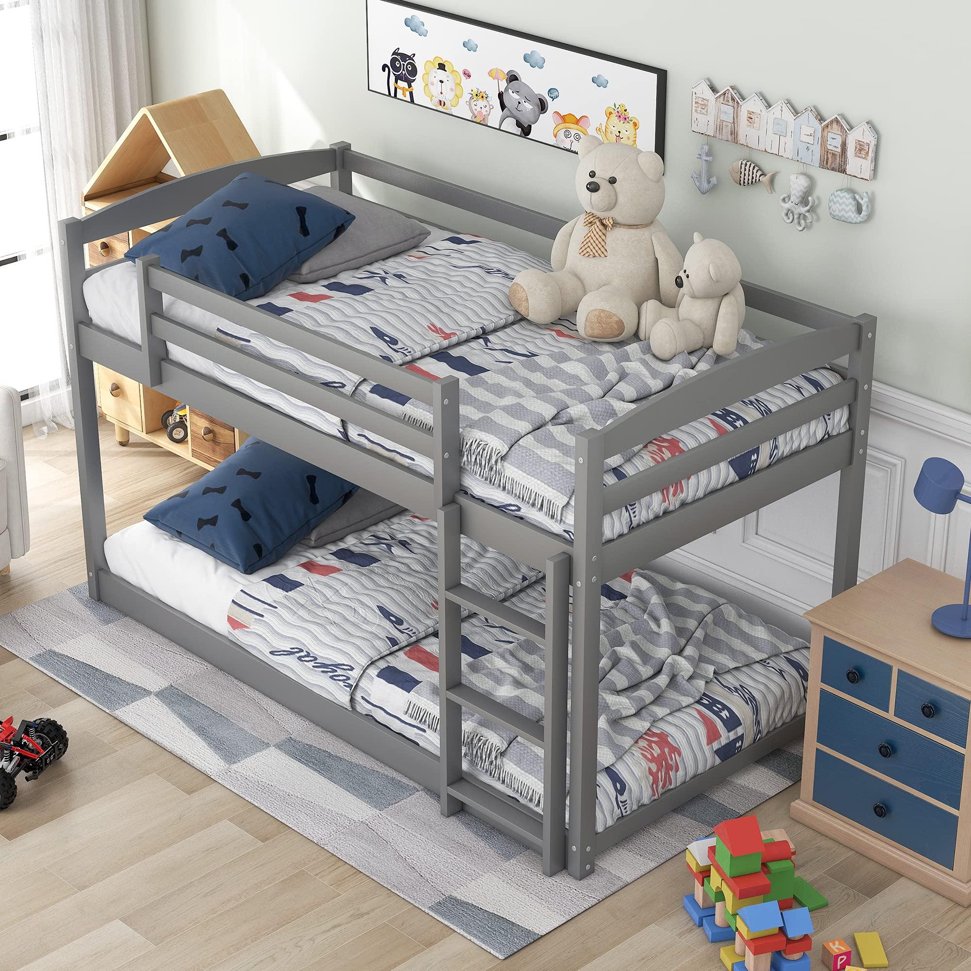 Harper & Bright Designs Harper & Bright Designs Low Bunk Bed Twin Over Twin, Wood Twin Bunk Bed Frame with Ladder and Guardrails, Kids Low Bunk Beds for Kids, Toddlers, Teens No Box Spring Needed (Gray)
