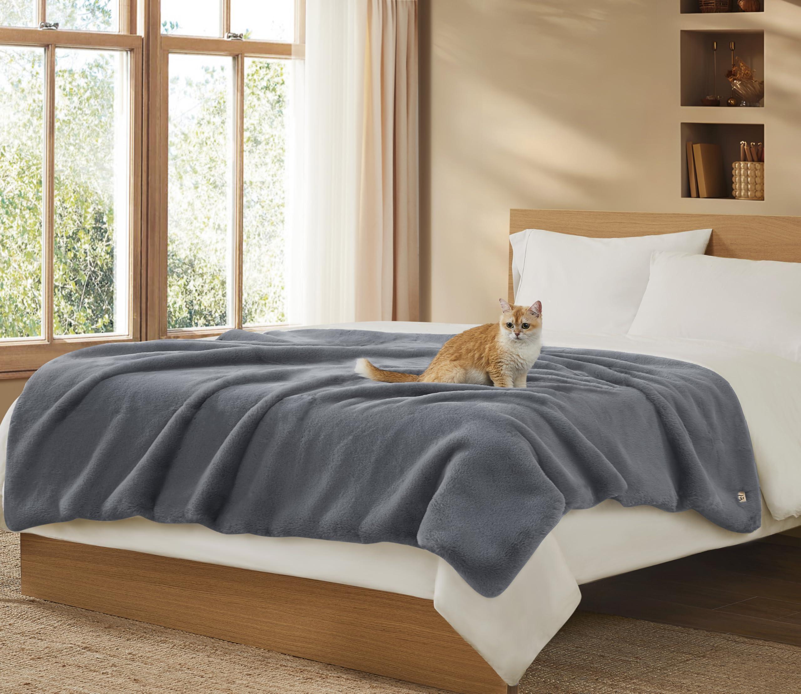 UGG UGG 11069 Euphoria Plush Faux Fur Reversible Throw Cozy Fuzzy Fluffy Blanket for Couch Bed Hotel Style Luxury Machine Washable Home Decor Luxurious Soft Throws for Sofa, 70 x 50-Inch, Chambray