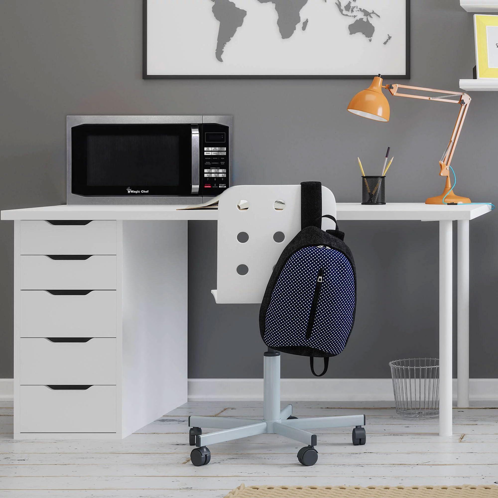 Magic Chef Magic Chef Countertop Microwave Oven, Small and Compact, 1100 Watt, 1.6 Cu Ft, Steel