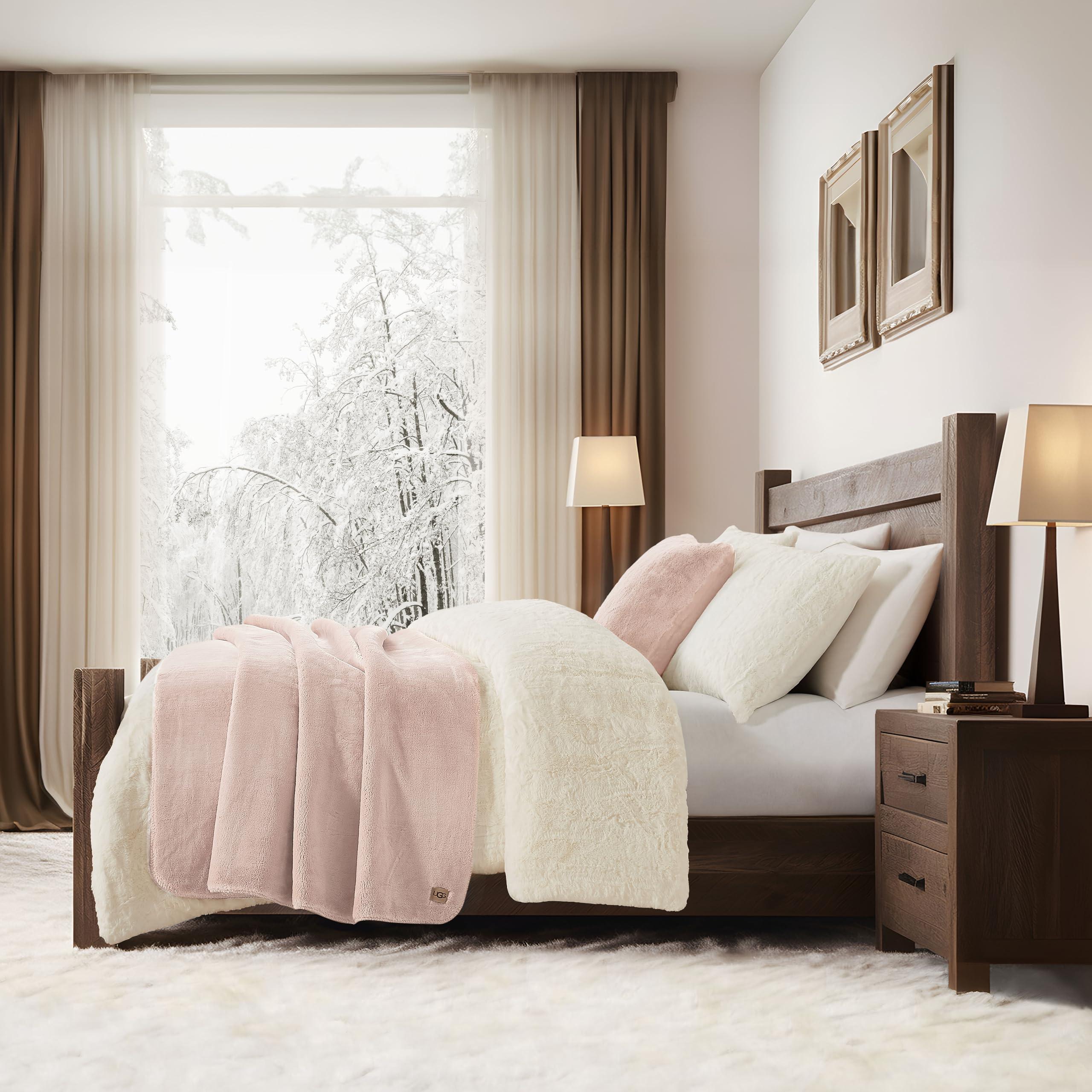 UGG UGG Whitecap Plush Throw Blanket Fleece Lightweight Soft Cozy Throw for Couch Luxury Home Decor for Living Room Machine Washable Hypoallergenic Flannel Blankets, 50-inch x 70-inch, Light Pink Quartz