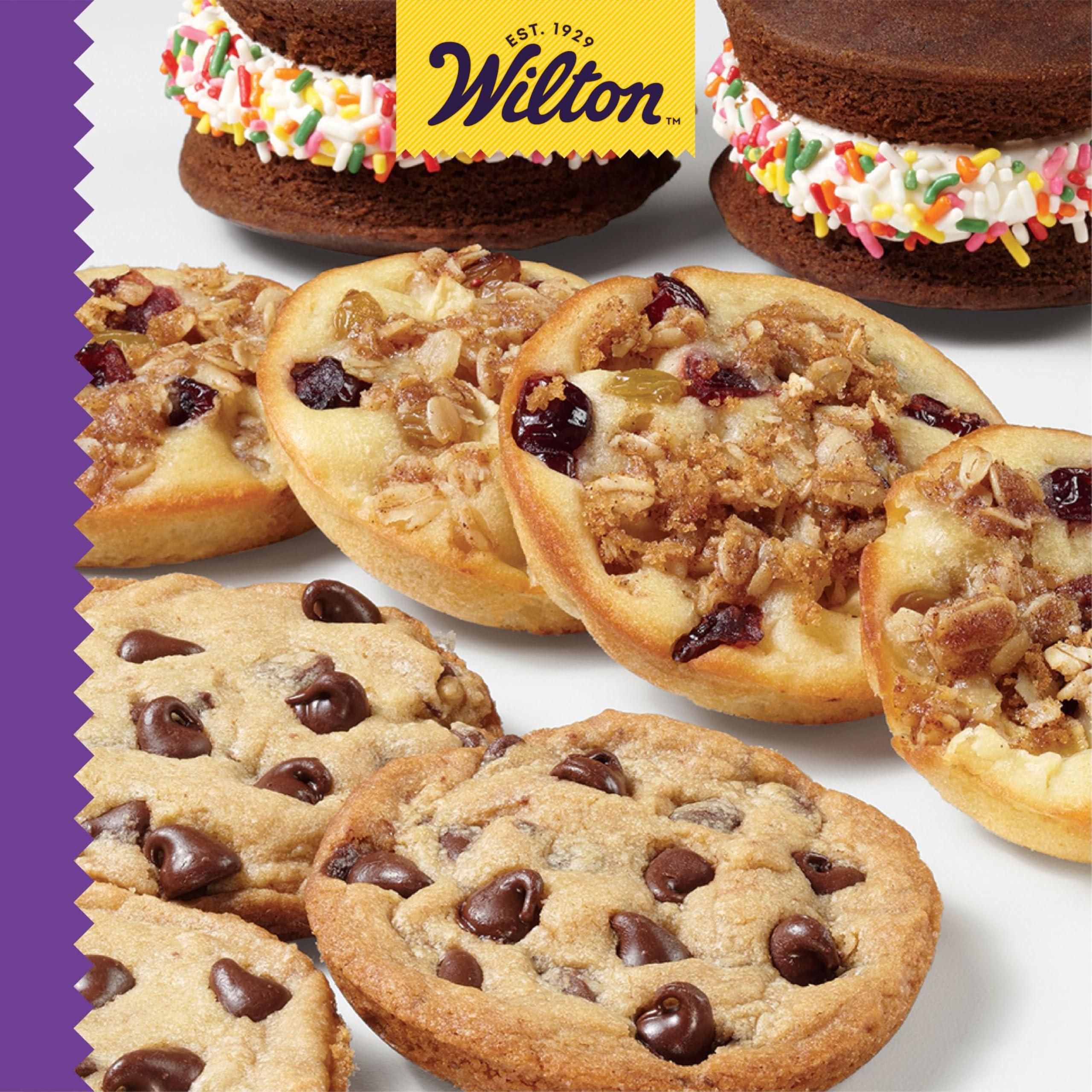 Wilton Wilton Perfect Results 12-Cavity Muffin Top Pan, Made without PFAS Non-Stick Bakeware, Scratch Resistant Baking Pan (Steel), the Must-Have Kitchen Essential.