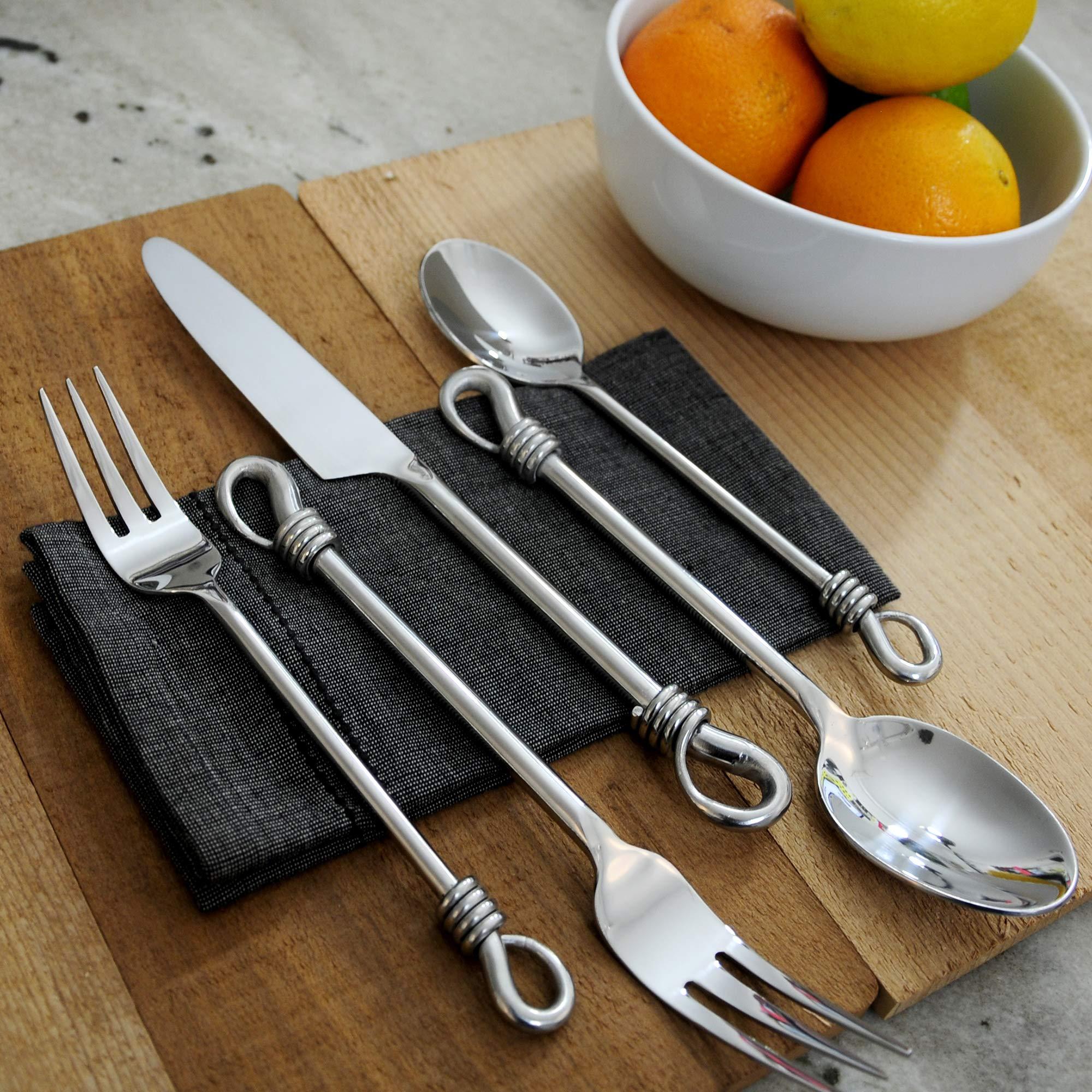 Gourmet Settings Gourmet Settings 20-piece Silverware Twist Collection Polished Stainless Steel Flatware Sets, Silver