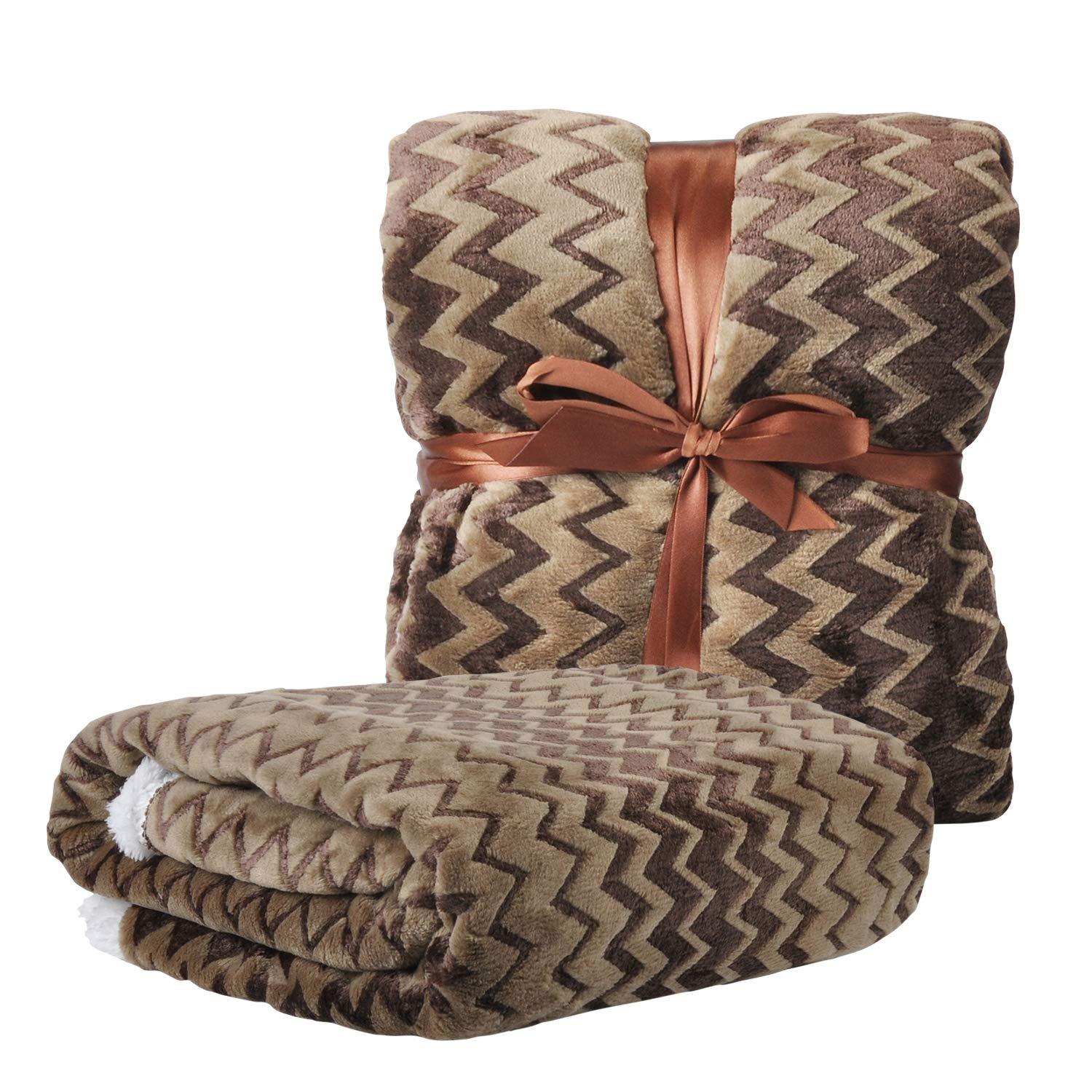 Tirrinia Christmas Throw Sherpa Blanket 50" x 60" Snowflake Pattern, Super Soft Fluffy Sherpa Throw TV Blanket Decorative Blanket for Bed Couch Holidays Blue