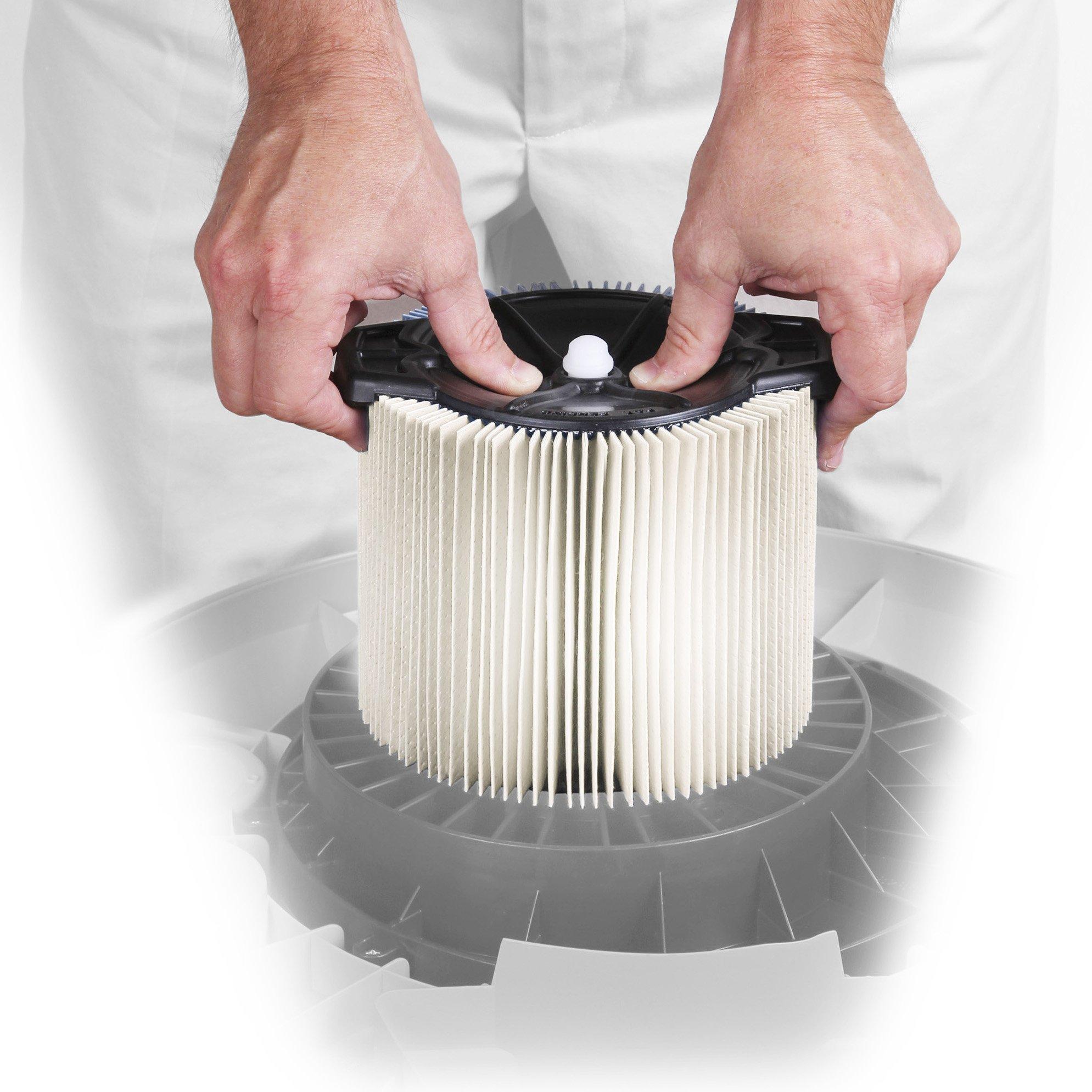 RIDGID RIDGID Wet Dry Vacuums VAC4000 Powerful and Portable Vacuum Cleaner, Includes 4-Gallon, 5.0 Peak Horsepower Wet Dry Auto Vacuum Cleaner for Car, Dusting Brush, Car Nozzle, and Claw Nozzle