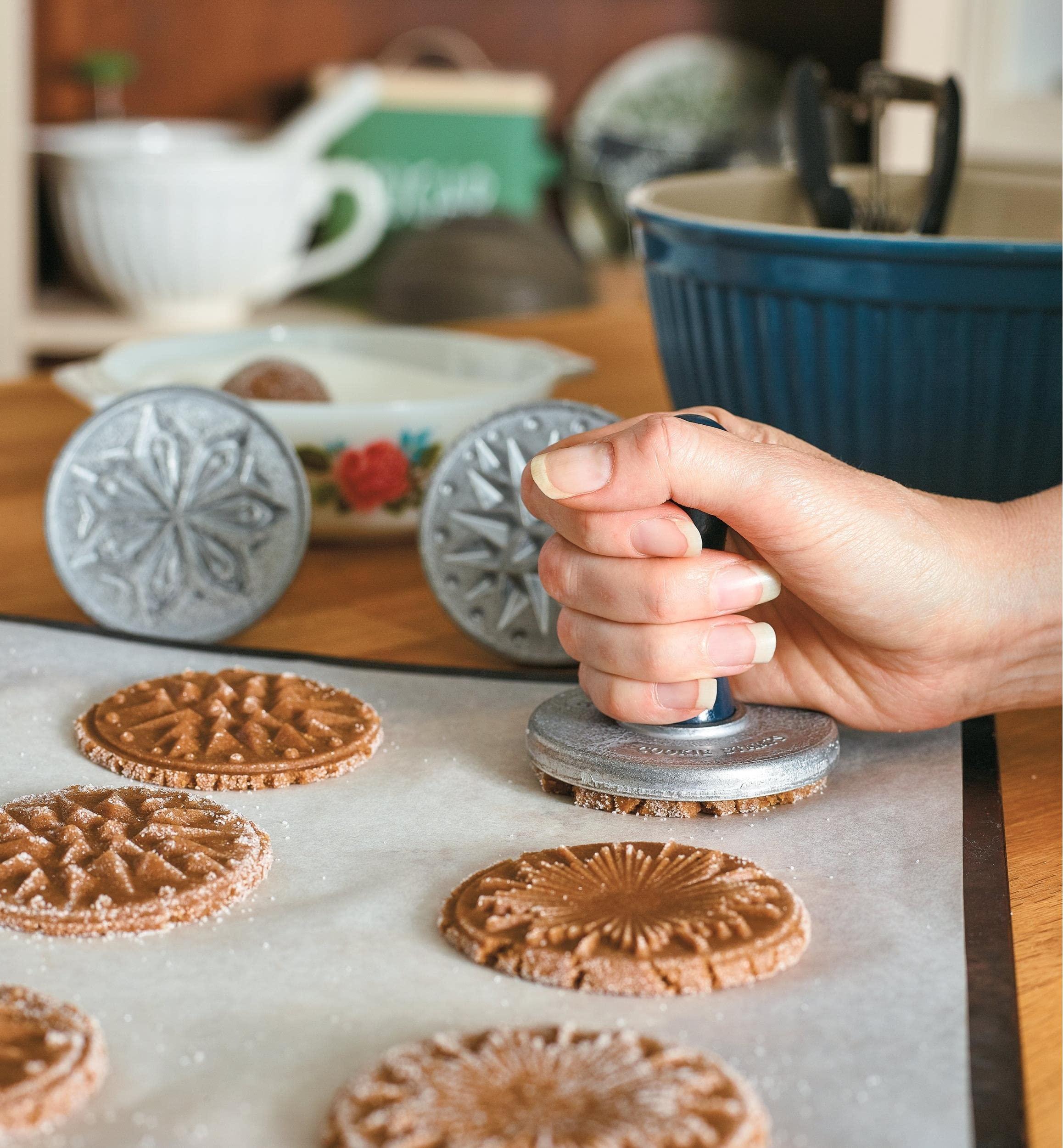 Nordic Ware Nordic Ware Starry Night Cast Cookie Stamps, 3-inch rounds, Silver