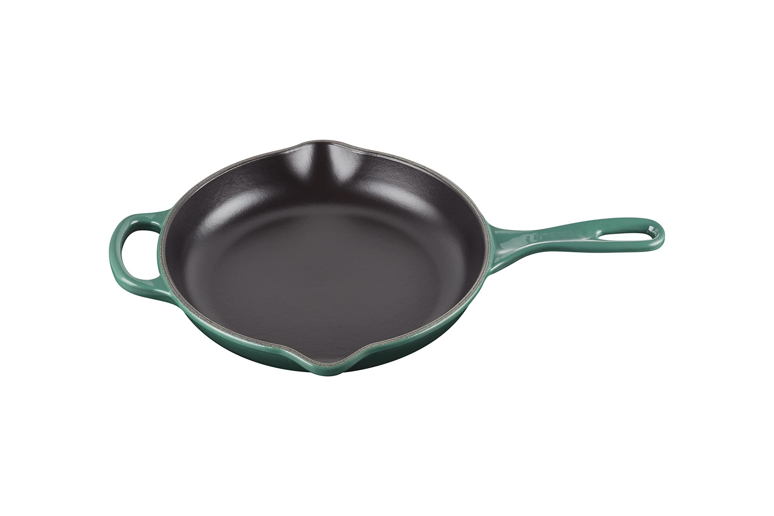 Le Creuset Le Creuset Signature Cast Iron Signature Iron Handle Skillet, 9\" (1-3/8 qt.), Artichaut
