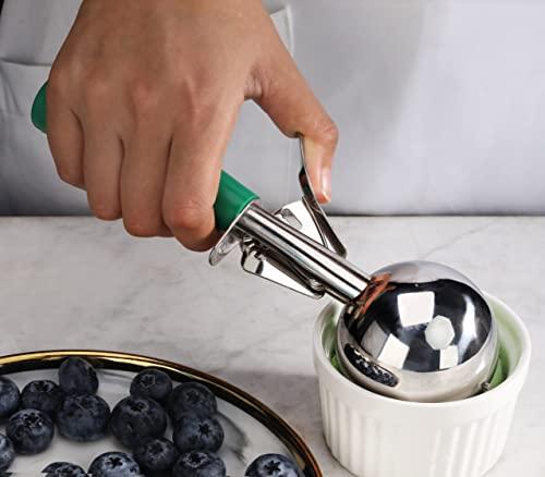 New Star Foodservice New Star Foodservice 34806 Commercial-Grade Thumb Press Food Disher/Ice Cream Scoop, 18/8 Stainless Steel, 3.25 oz, Size 12, Green
